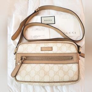 Authentic Gucci GG Supreme Camera Bag – Beige/Avorio Crossbody with Leather Trim